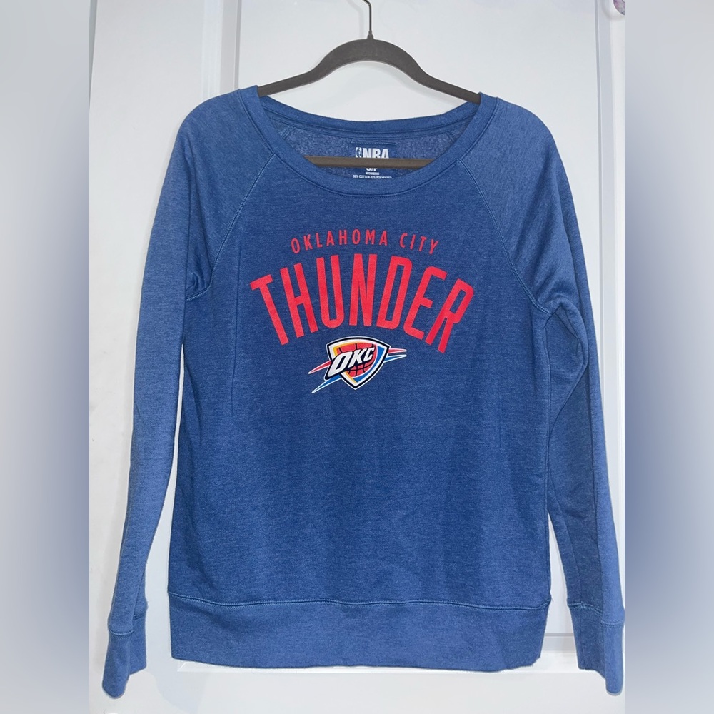 NBA Sz Small Womens Fleece Lined OKC OklahomaCity Thunder Blue Cotton Sweatshirt